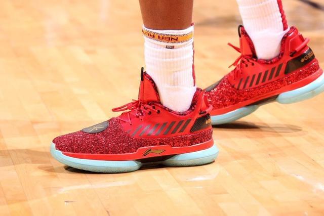 赵继伟：高对抗下保持命中率 我们现在做不到